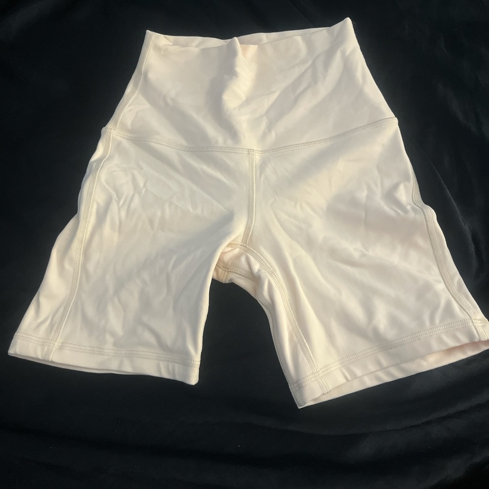 Lululemon Athletica Women's Cream Athletic Shorts